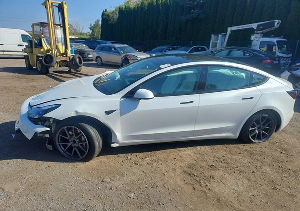 Tesla Model 3 cena 57900 przebieg: 20000, rok produkcji 2021 z Tykocin małe 497